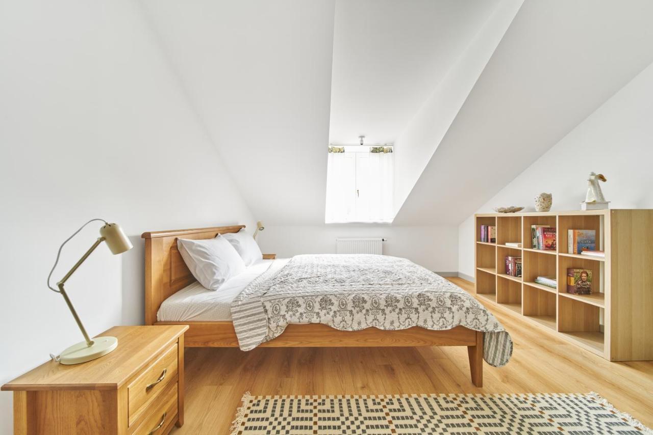 Modern Two-Bedroom Apartment, Vilnius City Centre Eksteriør billede